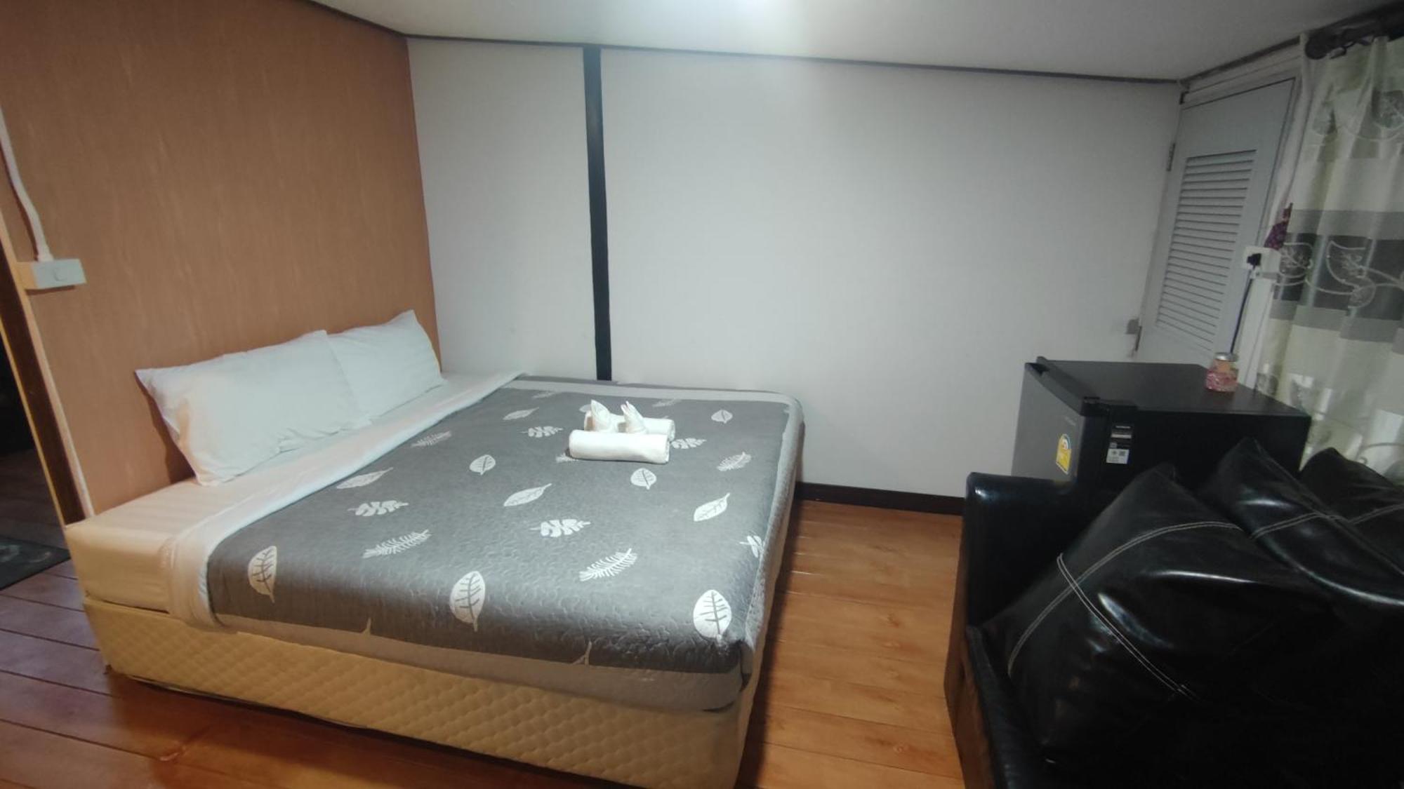Rai Eingpu Hotel Ban Tha Khun Exterior foto