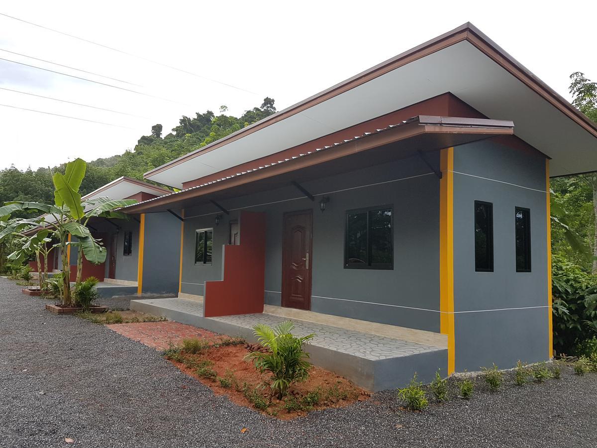 Rai Eingpu Hotel Ban Tha Khun Exterior foto