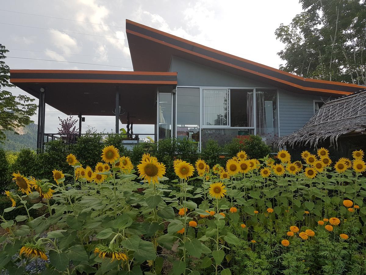 Rai Eingpu Hotel Ban Tha Khun Exterior foto