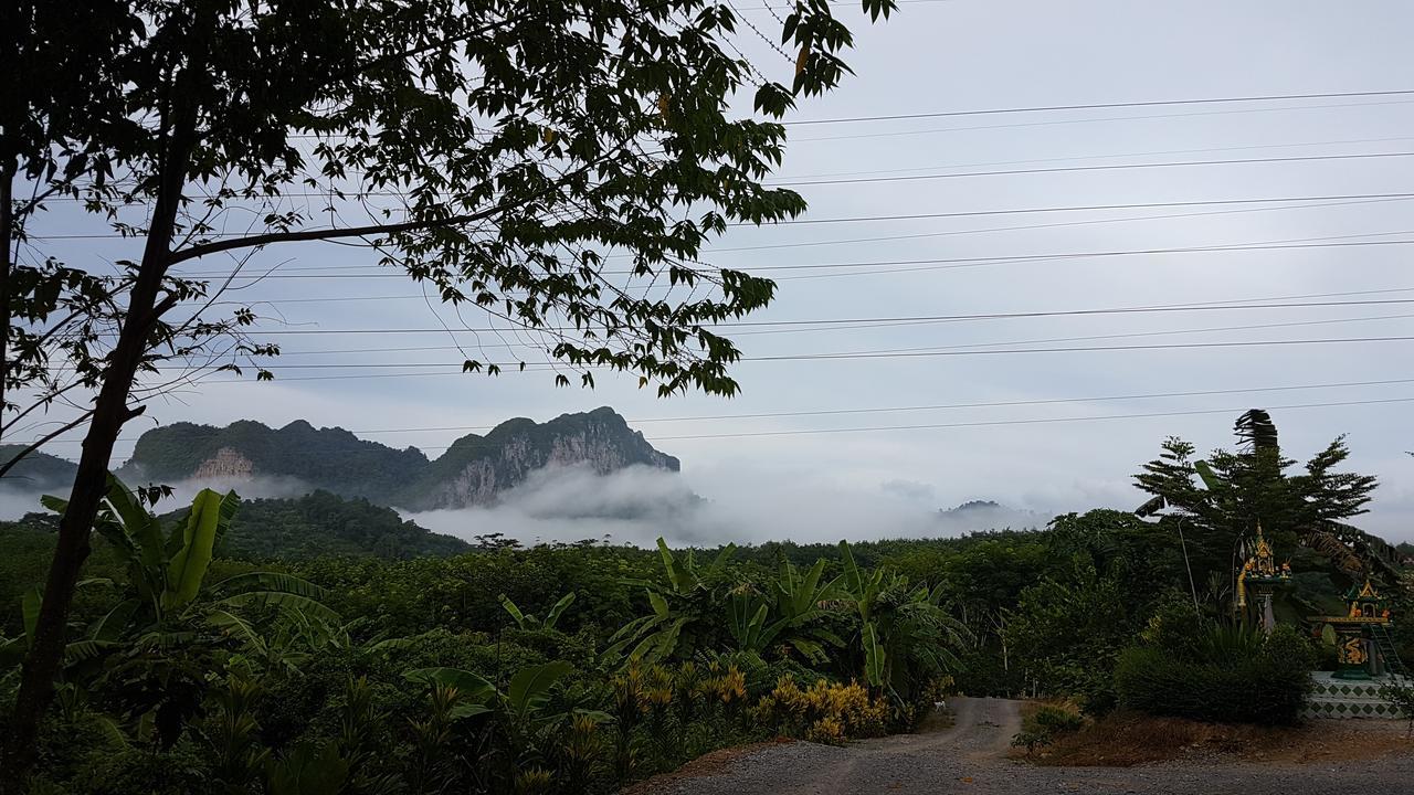 Rai Eingpu Hotel Ban Tha Khun Exterior foto