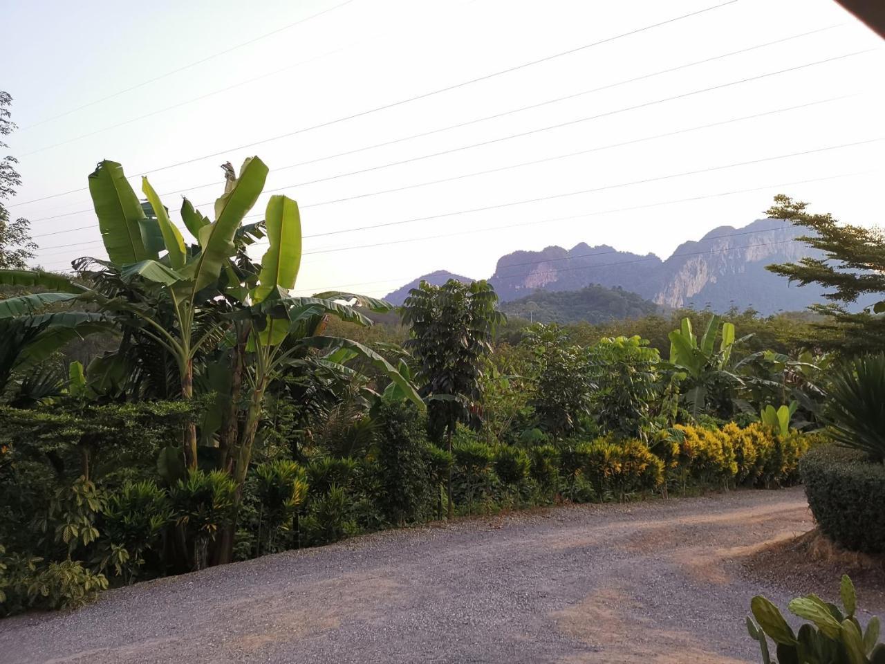 Rai Eingpu Hotel Ban Tha Khun Exterior foto